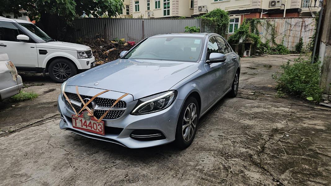 2015 Mercedes-Benz C200