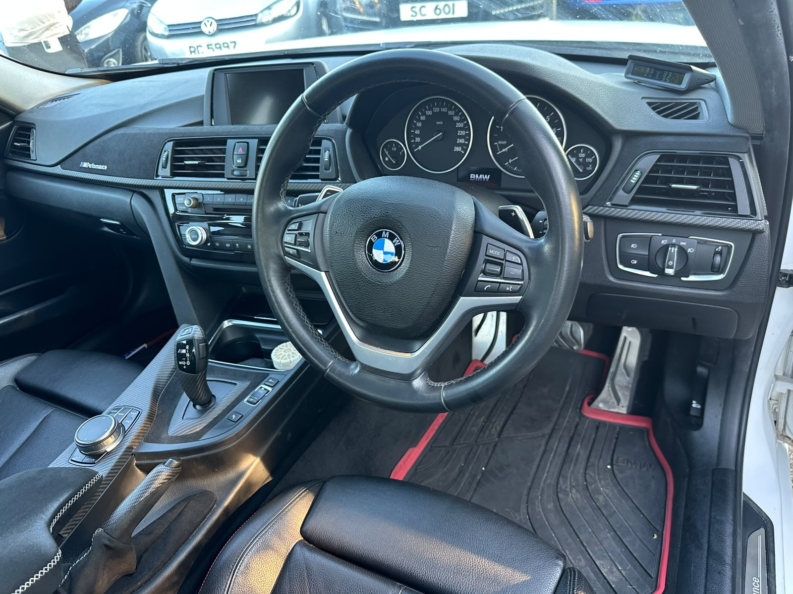 2015 BMW 320i — photo 6