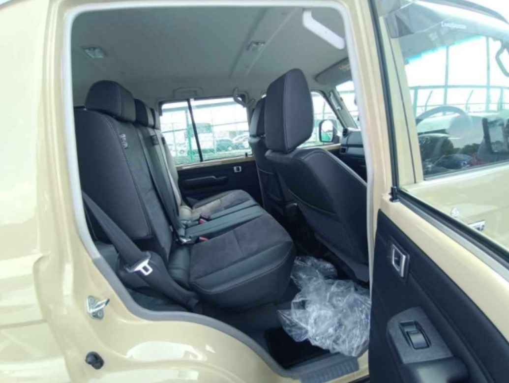 2025 Toyota Land Cruiser Wagon AX 4WD — photo 3
