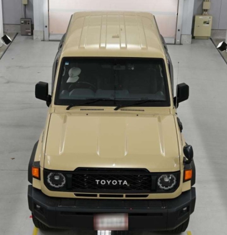 2025 Toyota Land Cruiser Wagon AX 4WD — photo 5