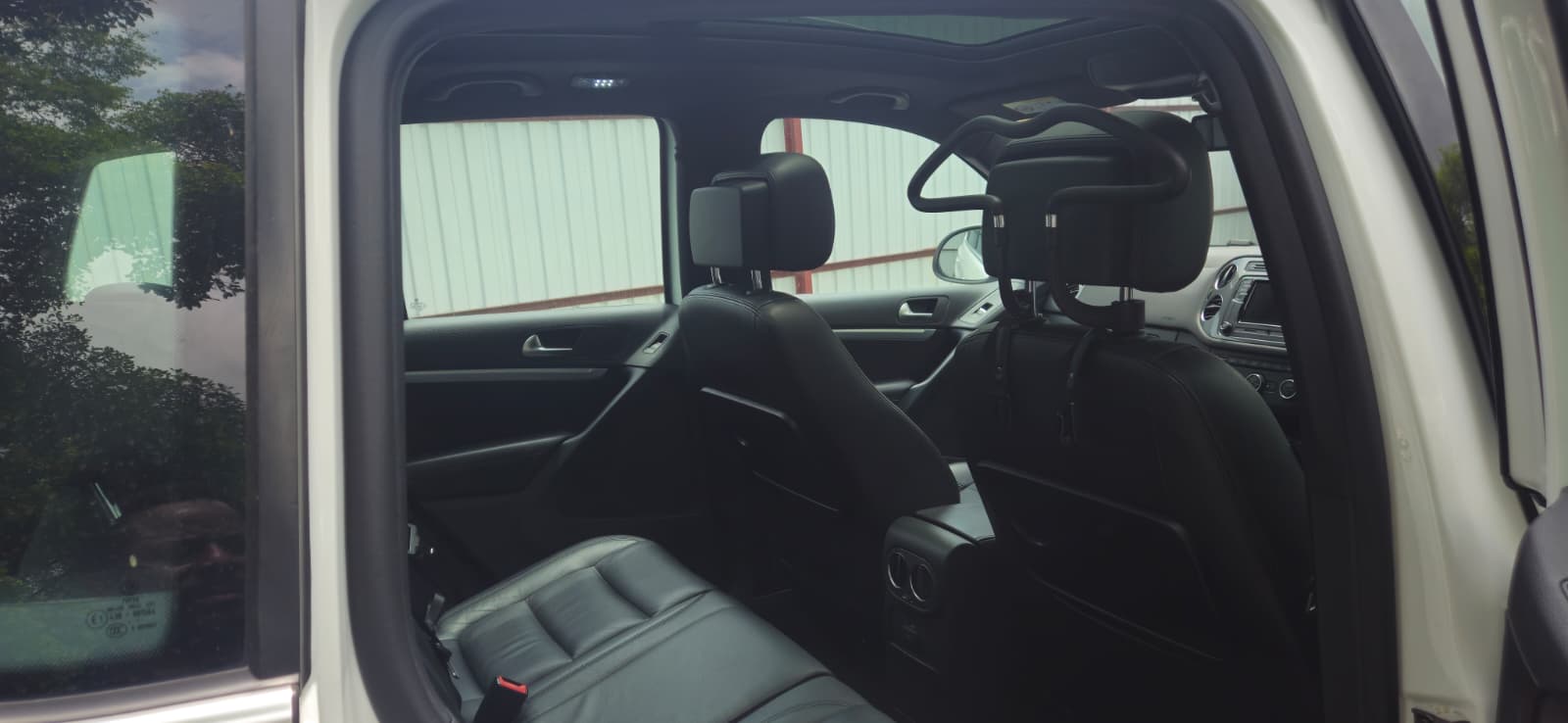 2016 Volkswagen Tiguan — photo 9