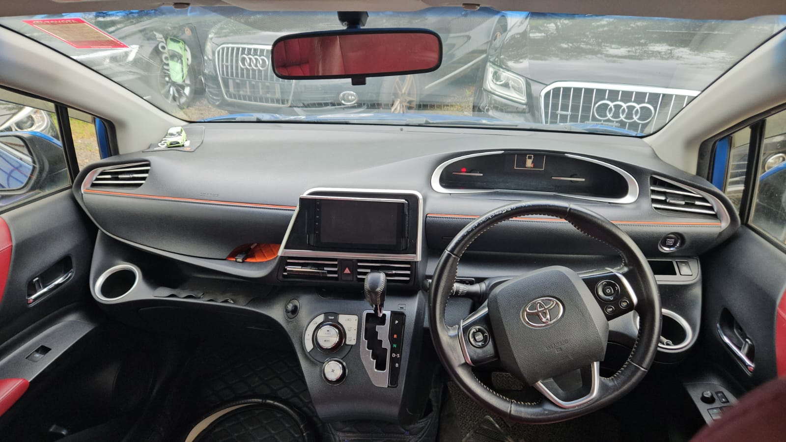 2015 Toyota Sienta — photo 8