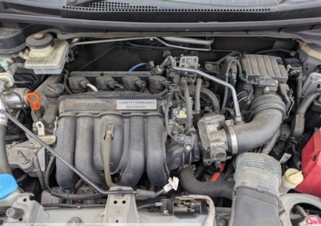 2016 Honda L-PKG DAA-GP5 — photo 2