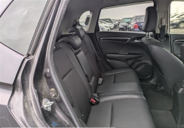 2016 Honda L-PKG DAA-GP5 — photo 3