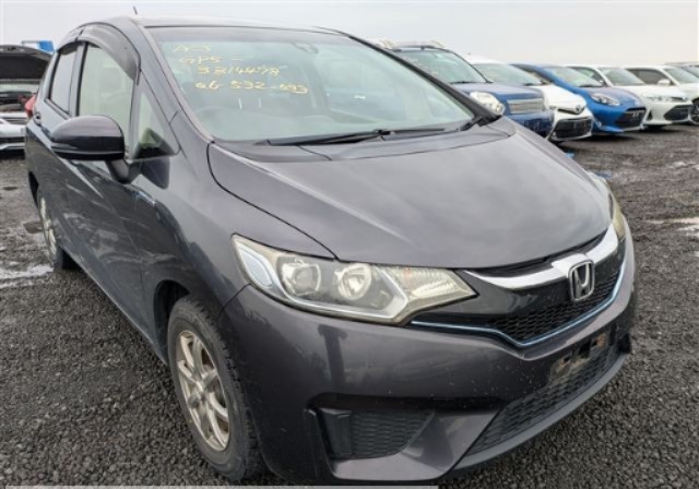 2016 Honda L-PKG DAA-GP5 — photo 6