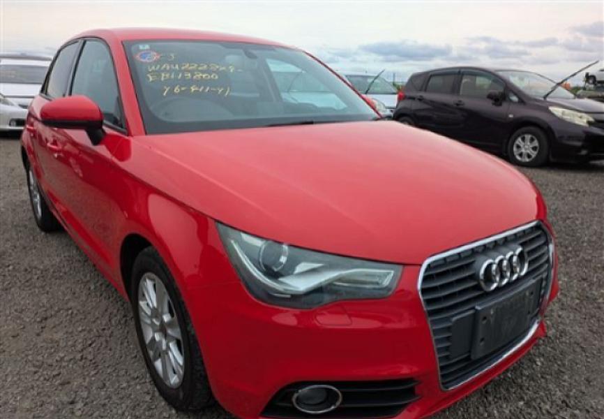 2014 Audi DBA-8XCAX