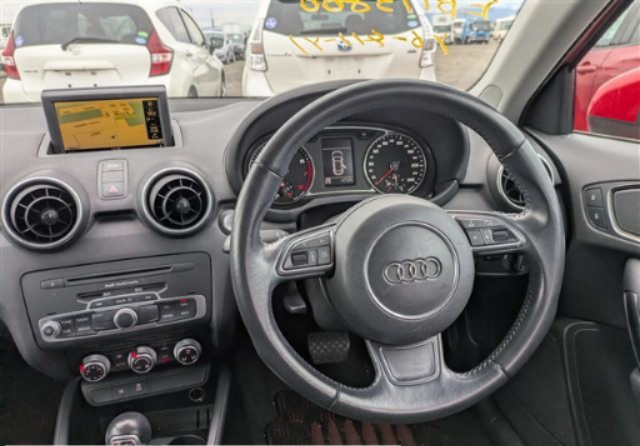 2014 Audi DBA-8XCAX — photo 4