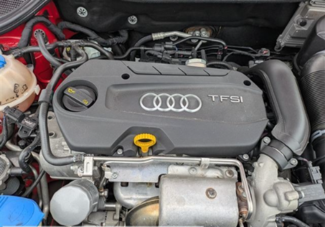 2014 Audi DBA-8XCAX — photo 6