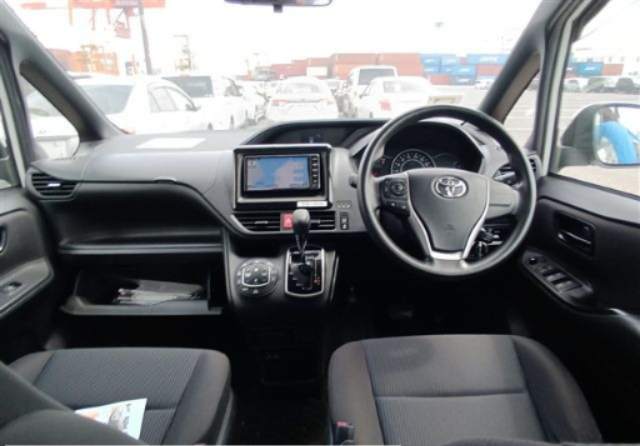 2017 TOYOTA NOAH X  DBA-ZRR80G — photo 6