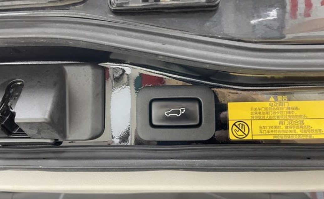 2012 TOYOTA LAND CRUISER URJ202-4015941 — photo 10