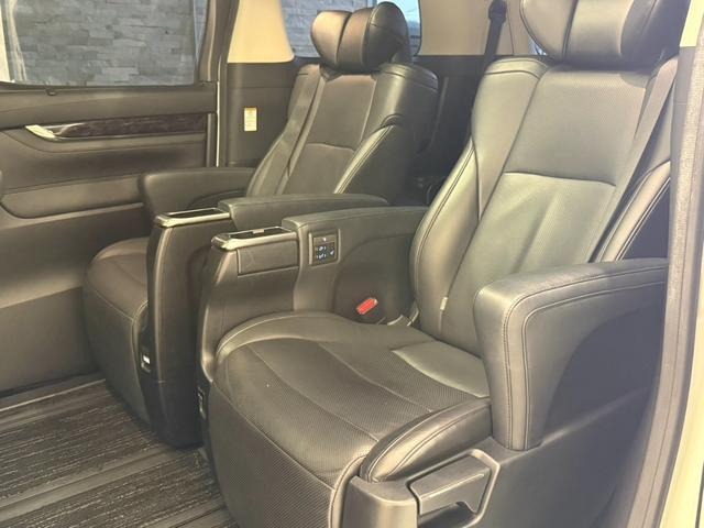 2019 TOYOTA ALPHARD HV AYH30W — photo 5