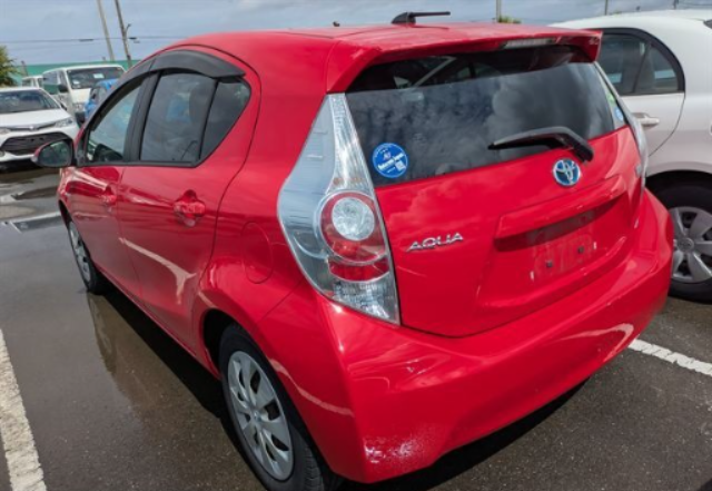 2013 TOYOTA AQUA  S DAA-NHP10 — photo 3