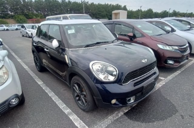 2011 BMW MINI CROSSOVER DBA-ZC16 — photo 2