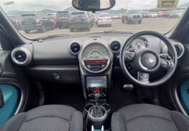 2011 BMW MINI CROSSOVER DBA-ZC16 — photo 4