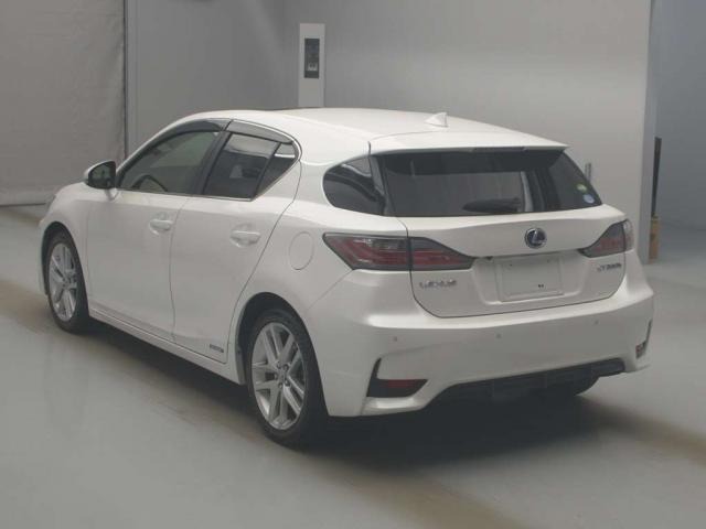 2017 LEXUS CT200H Grade ZWA10 — photo 2