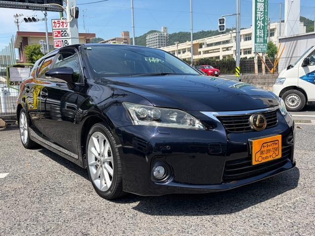 2011 LEXUS CT200H ZWA10 — photo 2