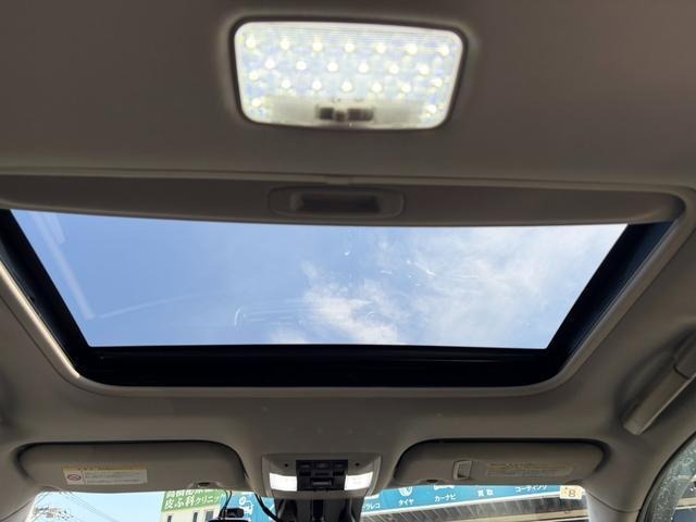 2011 LEXUS CT200H ZWA10 — photo 10