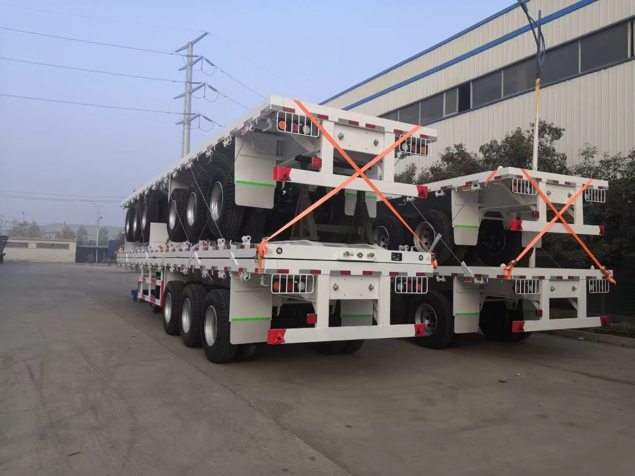3 AXLE 40FT FLATBED TRAILER