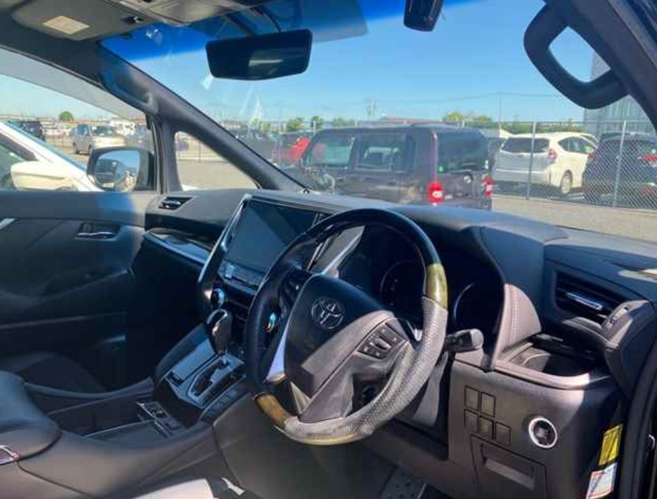 2017 TOYOTA ALPHARD DBA-AGH35W — photo 5