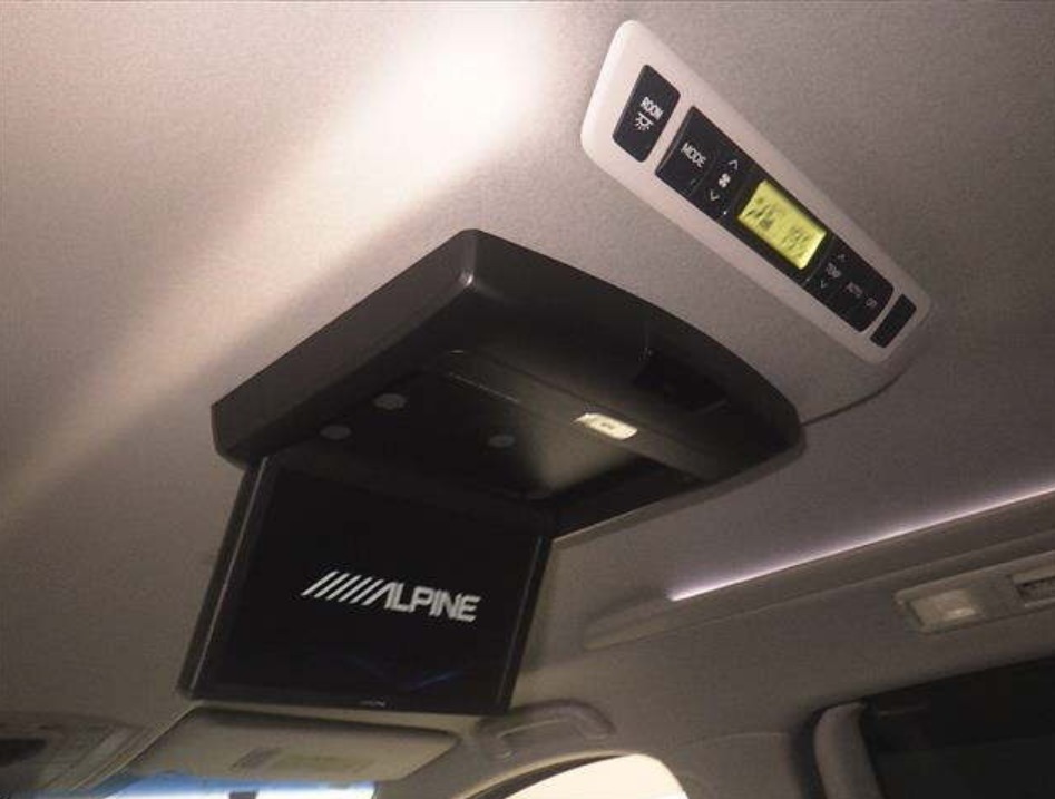 2014 TOYOTA ALPHARD 240S — photo 11