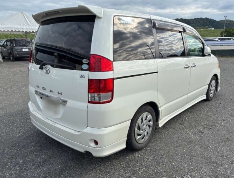 2007 TOYOTA NOAH 2.0L  X SPECIAL EDITION — photo 2
