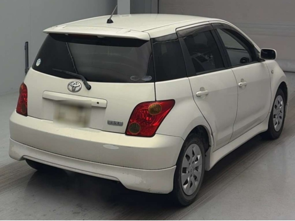 2005 TOYOTA IST 1500CC — photo 3