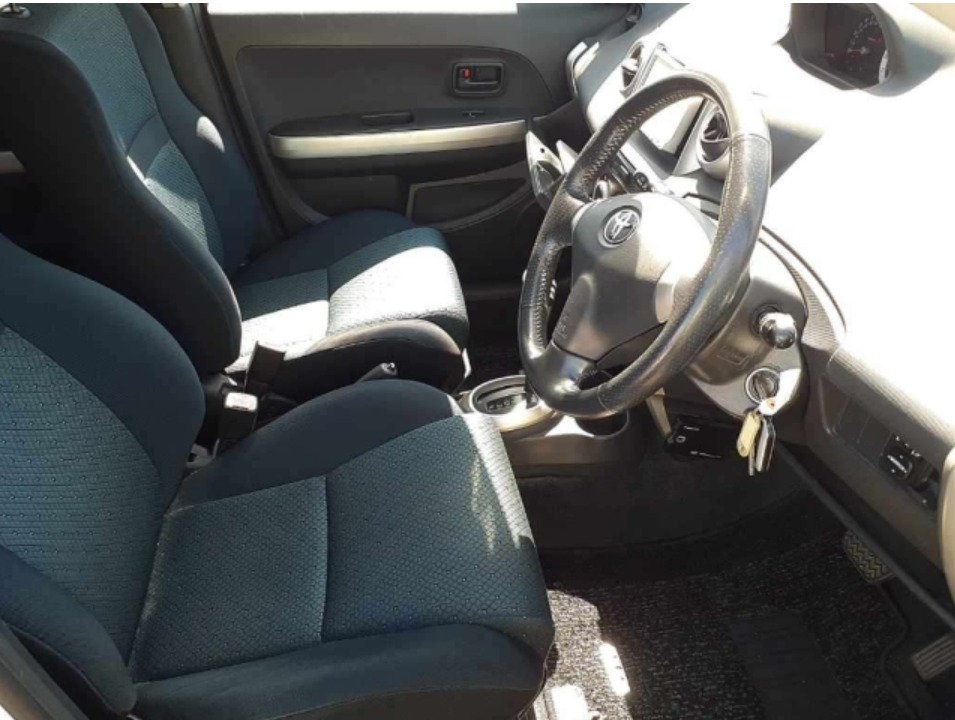 2005 TOYOTA IST 1500CC — photo 6