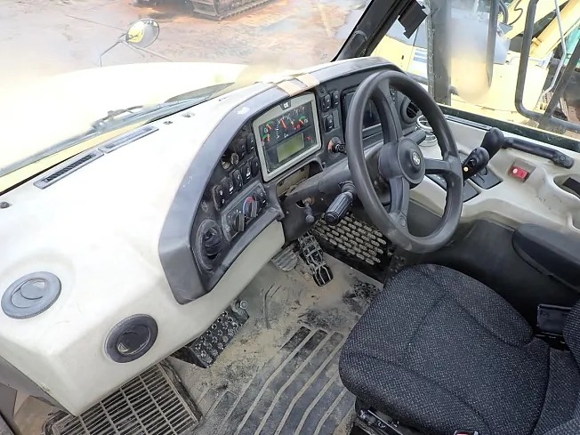2015 CATERPILLAR 725C — photo 3