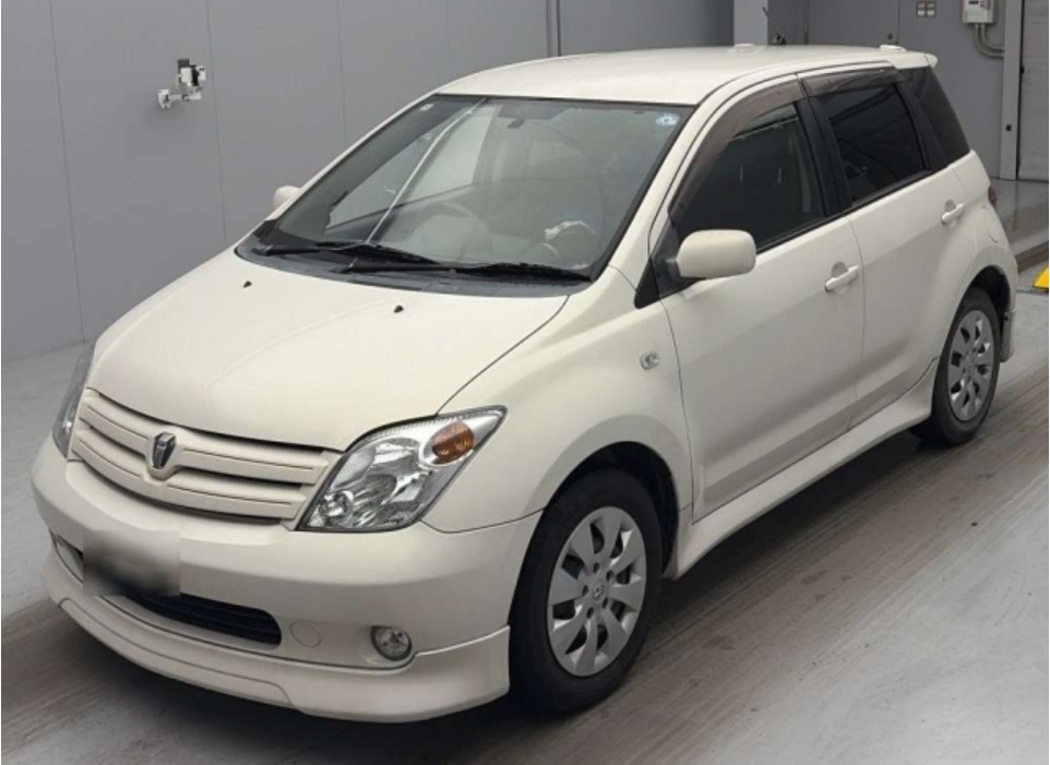 2004 TOYOTA IST 1300CC — photo 2