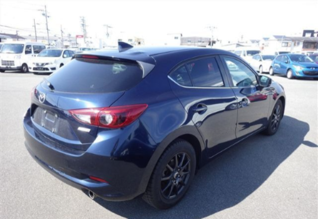 2017 MAZDA  AXELA SPORTS   15XD LDA-BMLFS — photo 2
