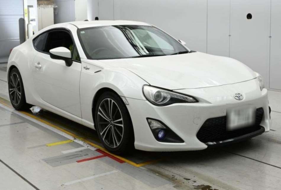 2012 TOYOTA GT 2000CC — photo 2