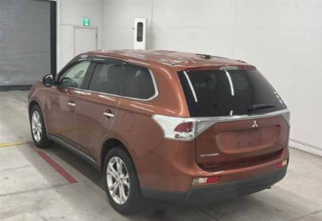 2013 MITSUBISHI  OUTLANDER DBA-GF8W — photo 3