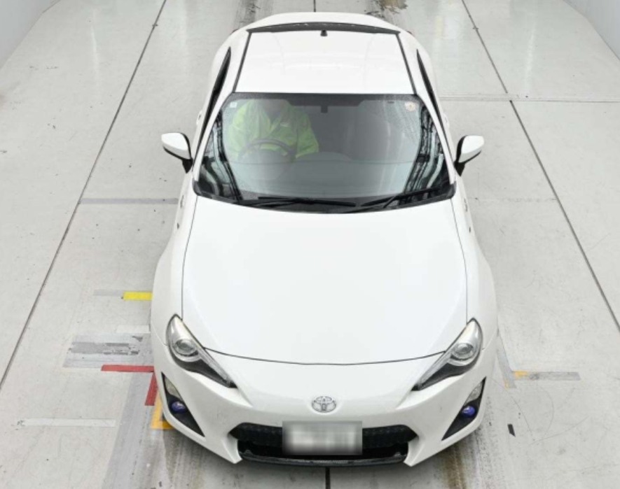 2012 TOYOTA GT 2000CC — photo 3