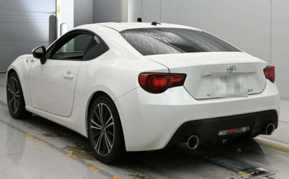 2012 TOYOTA GT 2000CC — photo 4