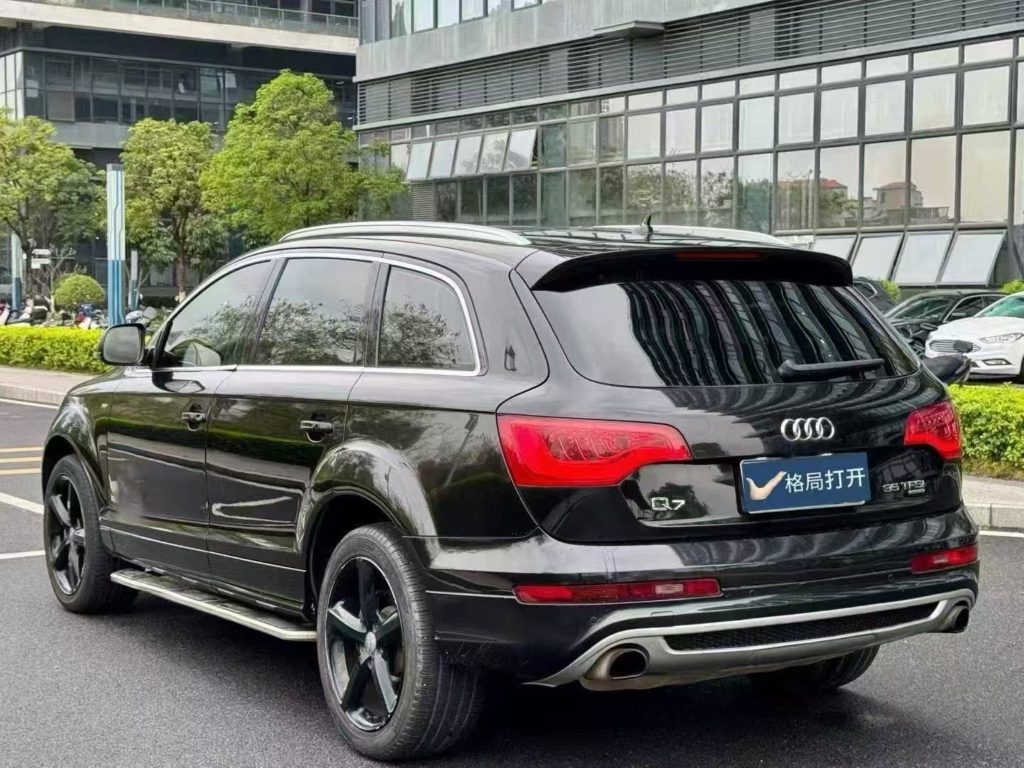 2015 Q7 Audi Q7 off-road — photo 3