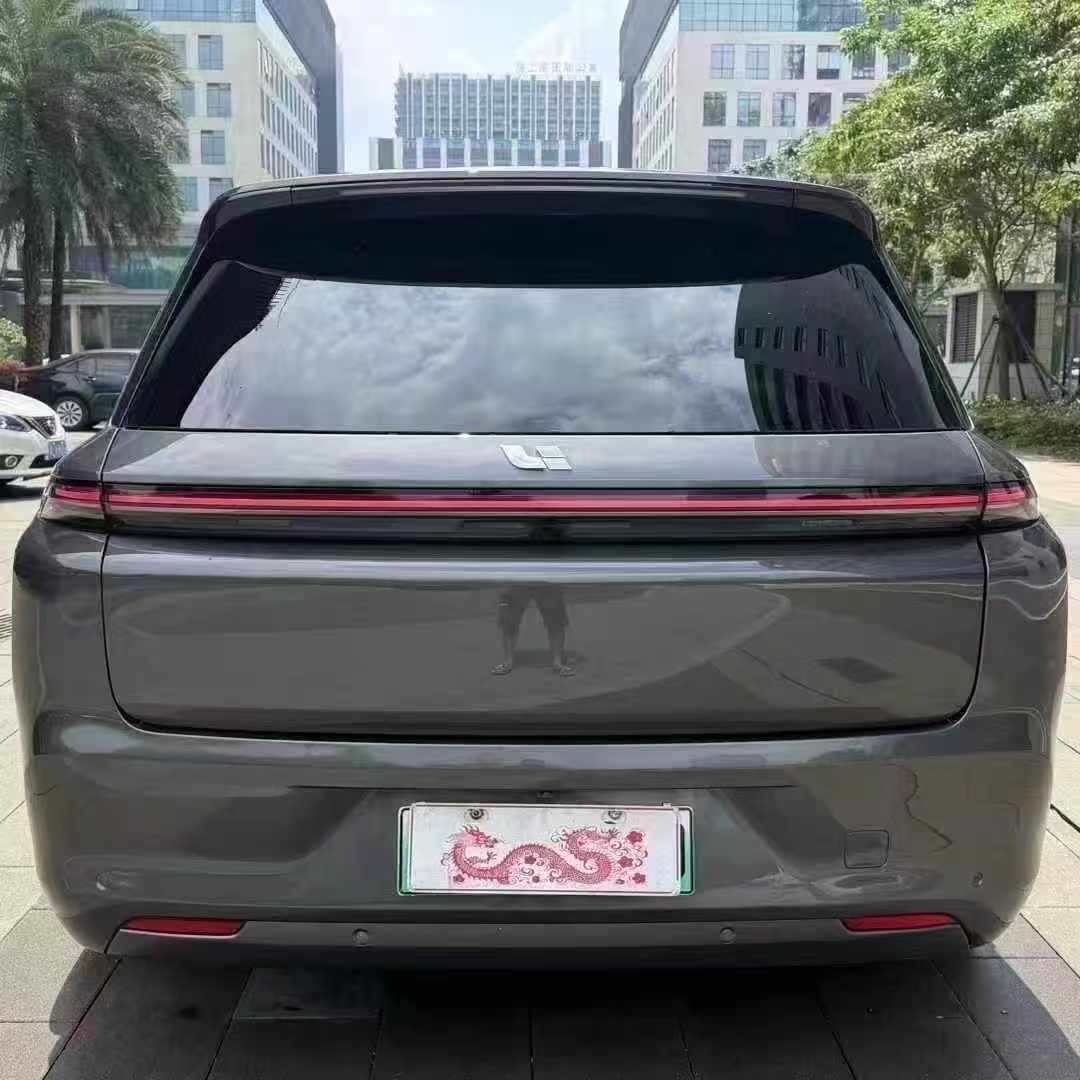 2023 LI L8 L8 pro 1.5T DUAL MOTOR — photo 5