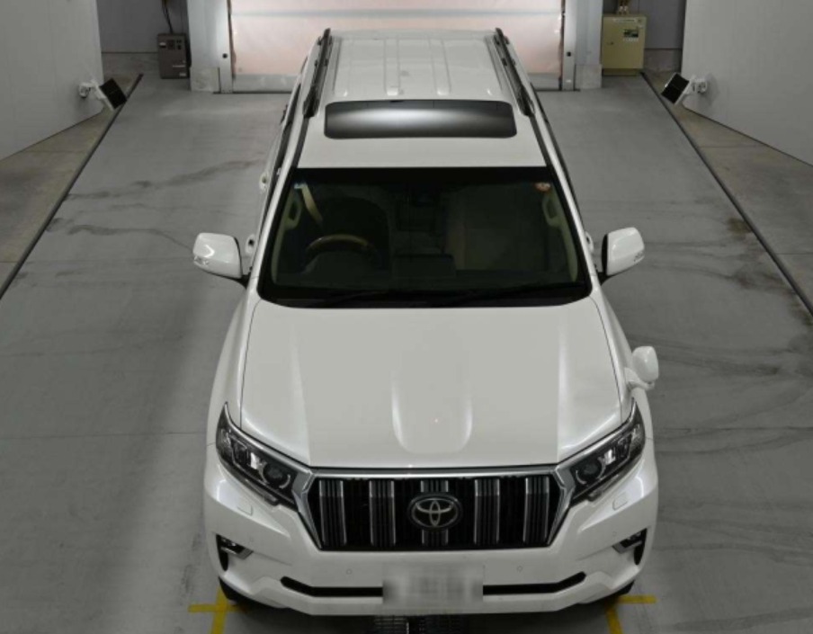 2021 Land Cruiser Prado TRJ1501 — photo 6