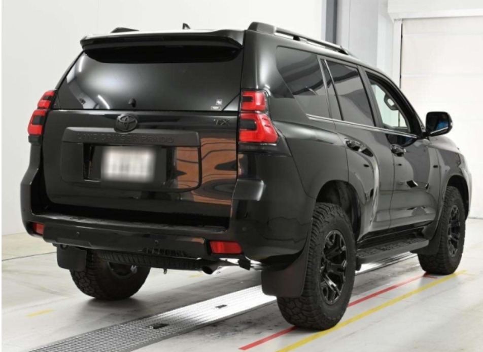 2022 Land Cruiser Prado GDJI 150W — photo 3
