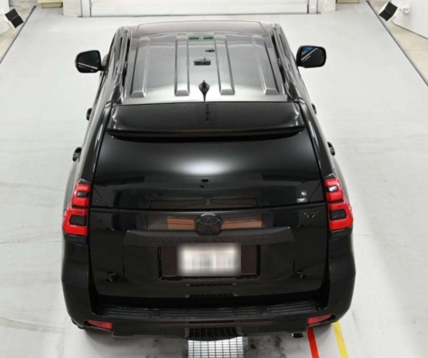 2022 Land Cruiser Prado GDJI 150W — photo 9