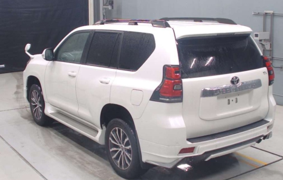 2021 Land  Cruiser Prado TRJ1501 — photo 8