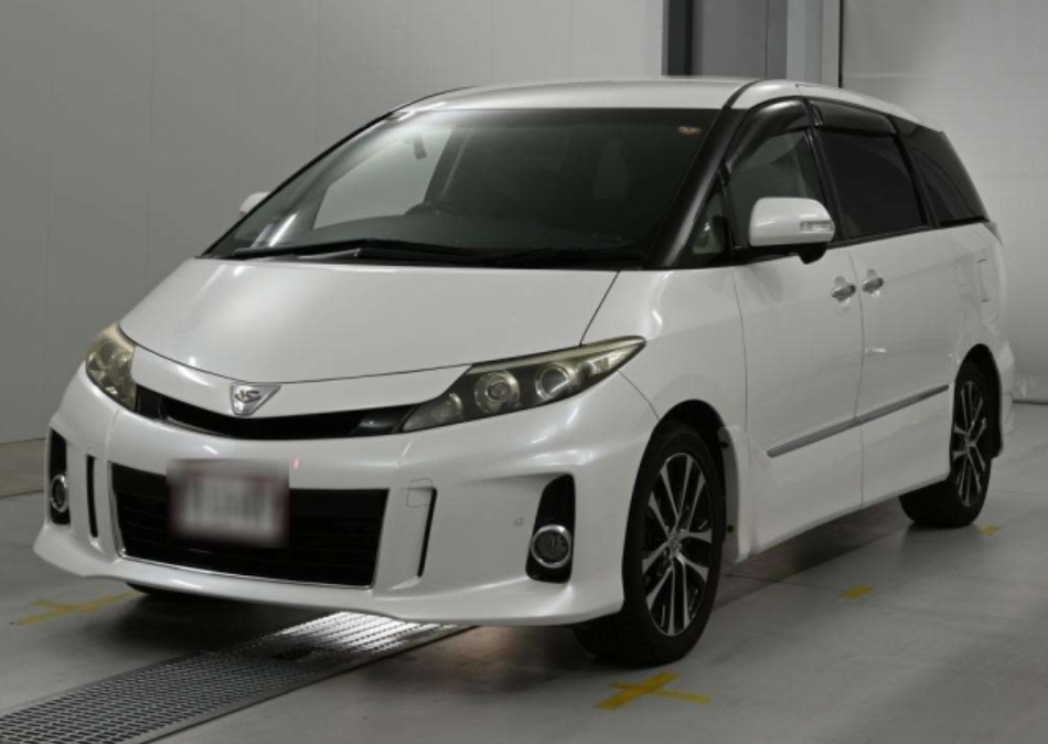 2013 Toyota Estima Estima — photo 2