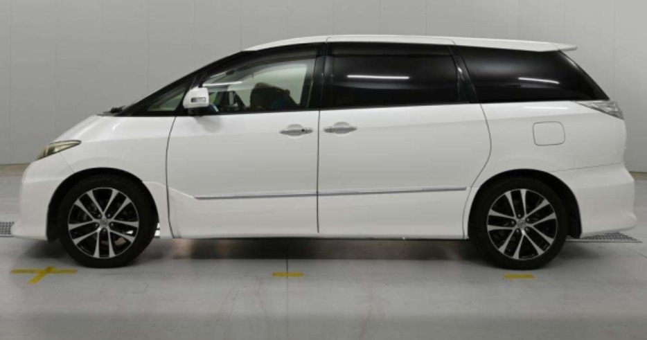 2013 Toyota Estima Estima — photo 5