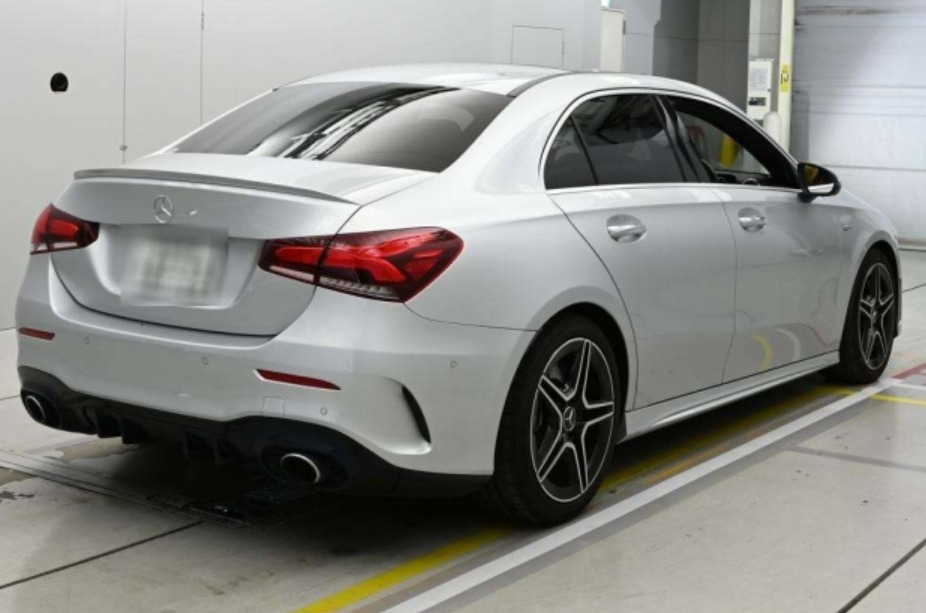 2021 MERCEDES BENZ — photo 3