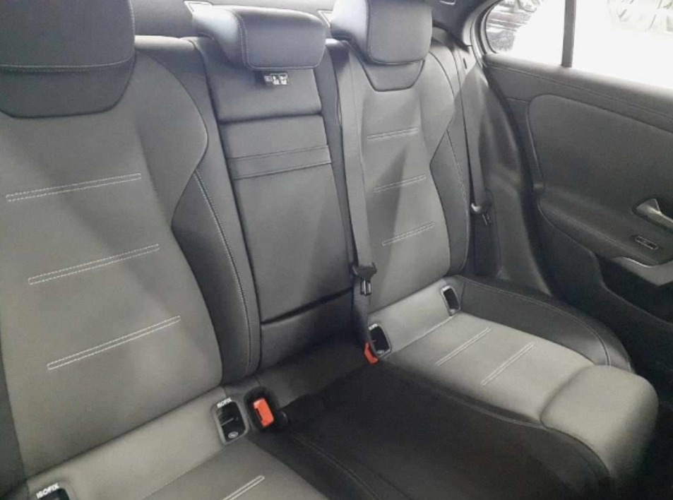 2021 MERCEDES BENZ — photo 6