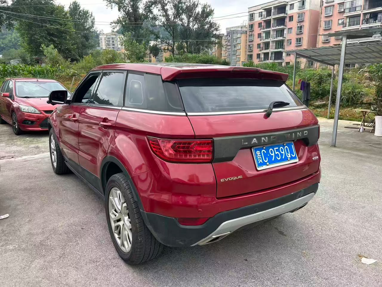 2015 JMCG LANDWIND EVOQUE BAT — photo 5
